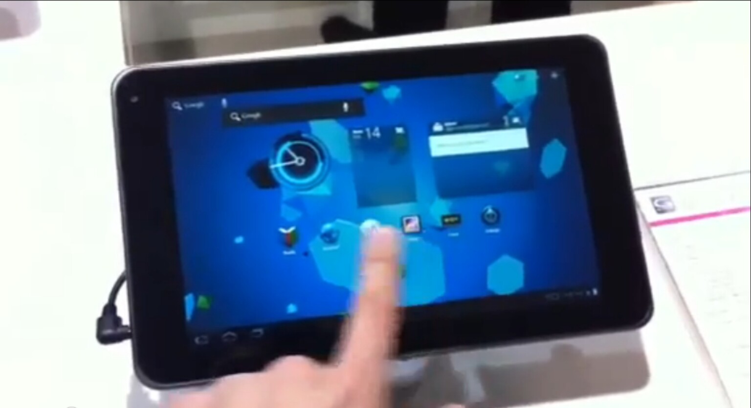 LG Optimus Pad: Hands-on video