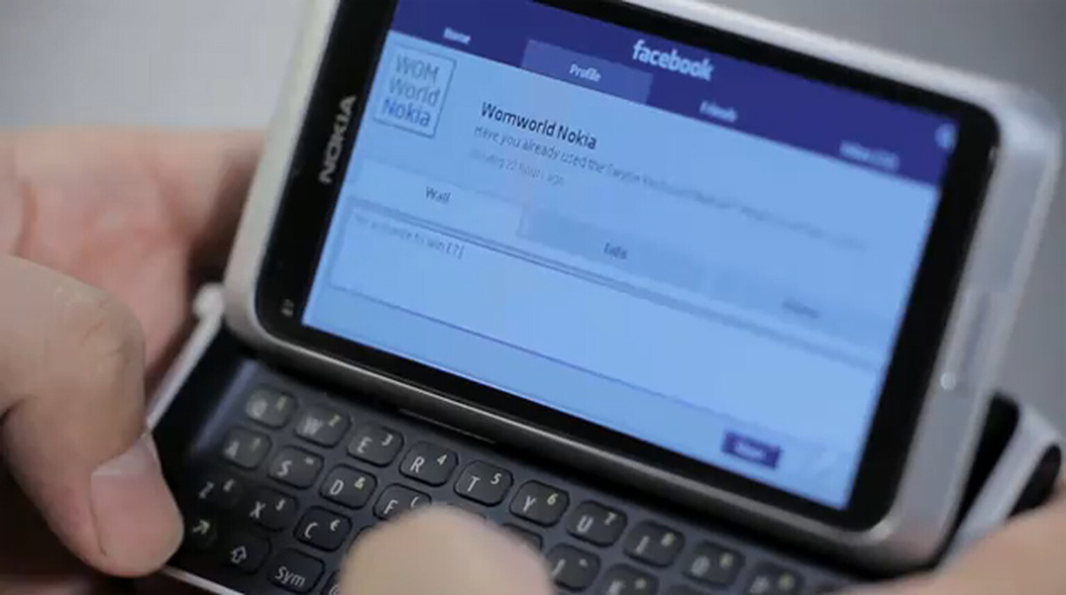 Nokia E7 ships today: Qwerty-toting, fast-typing Symbian