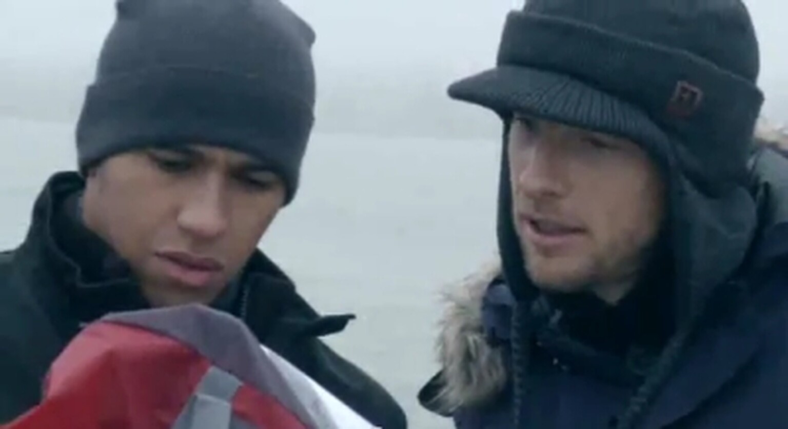 Vodafone to offer BlackBerry Torch White and Xperia Arc. Jenson and Lewis camp out for tickets