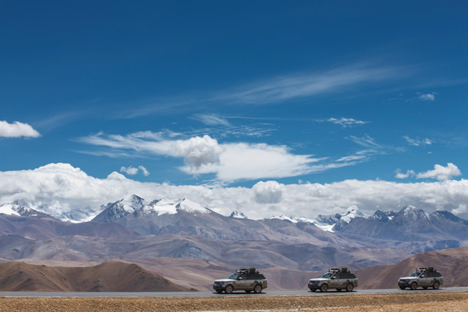 Range Rover Hybrid survives 10,500-mile trek from Coventry to Mumbai