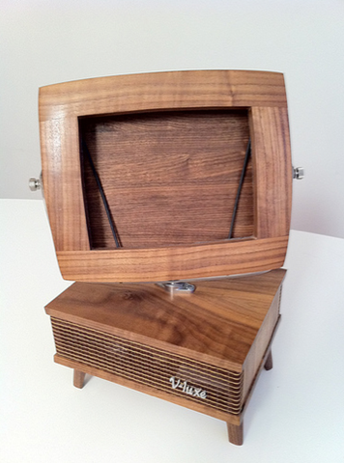 This iPad TV stand would look great in your Brooklyn loft