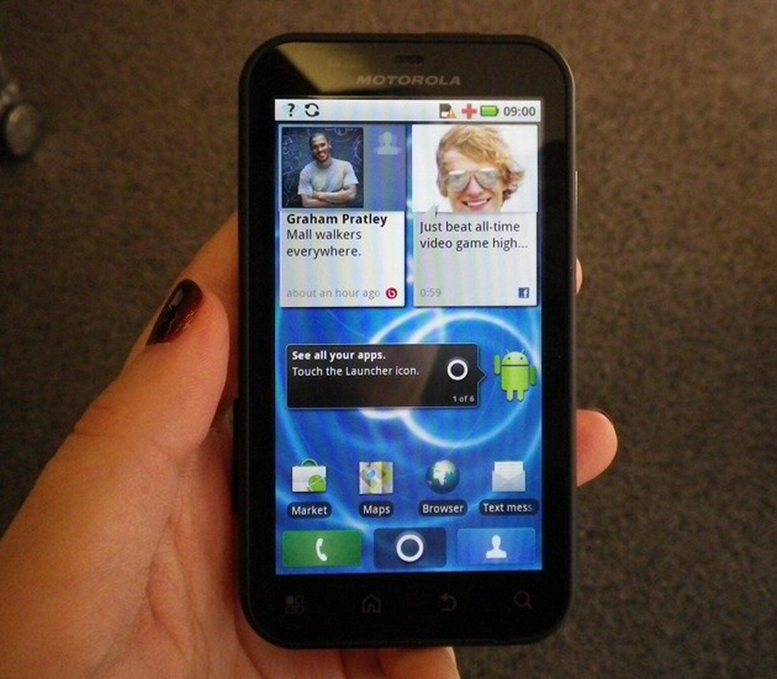 Motorola Defy now available at Carphone Warehouse