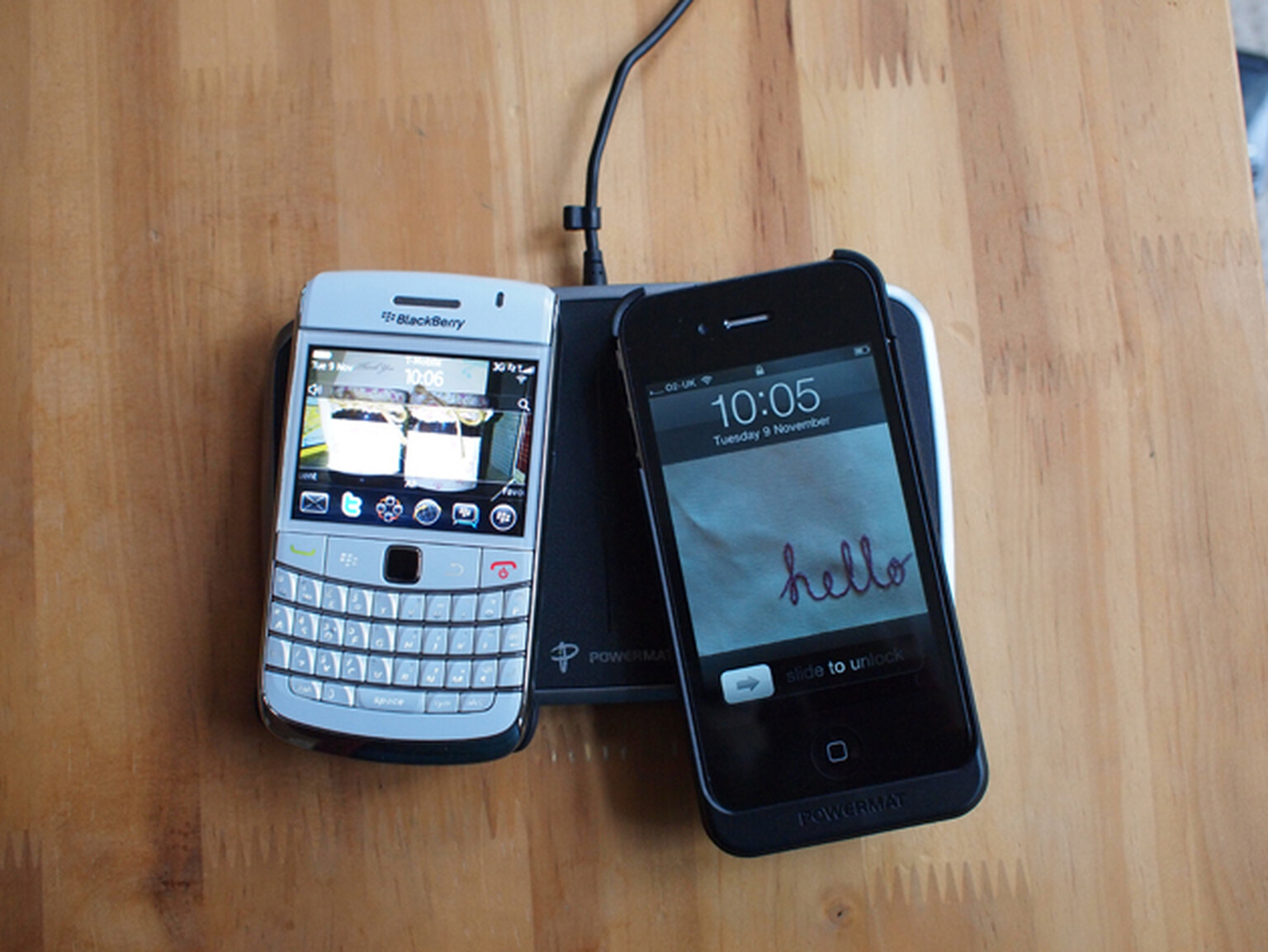 Powermat review: Wireless charging for iPhone 4 and BlackBerry Bold 9700, 9780