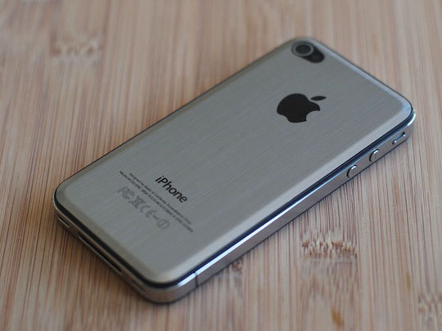 Most stylish iPhone 4 protector is a replacement back panel