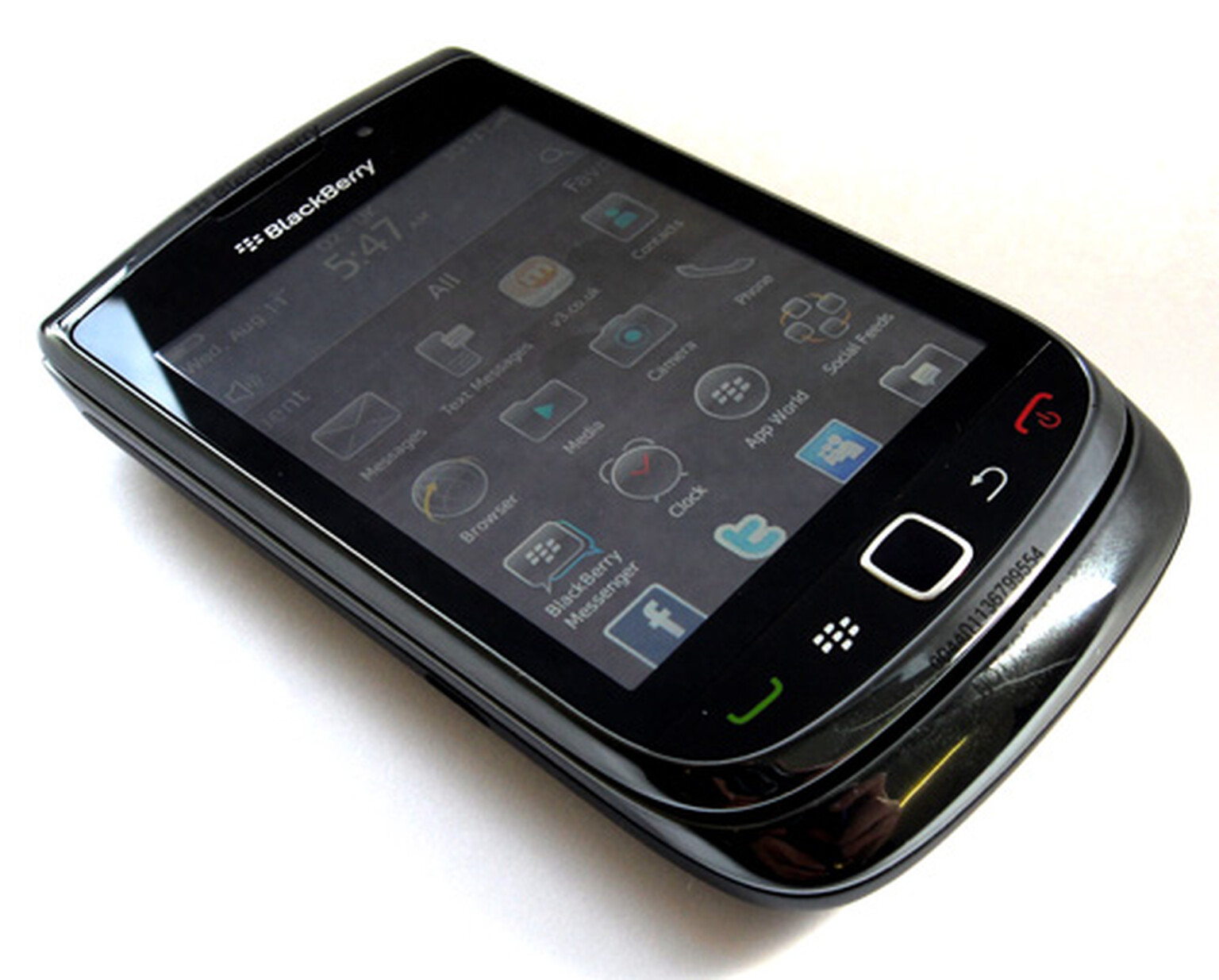 BlackBerry Torch 9800 released on Three