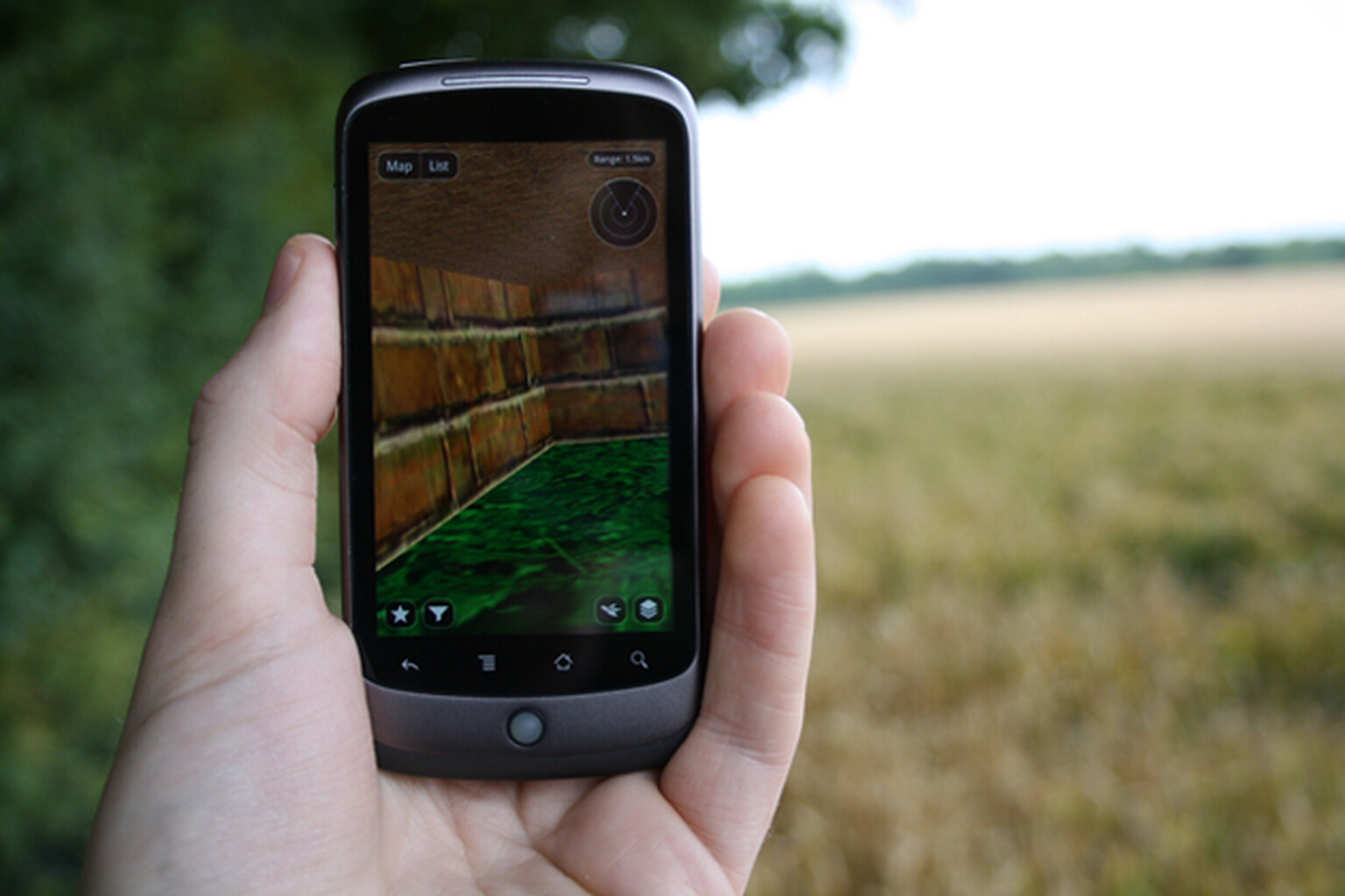 AR Labyrinth Game and Layar turns your Android phone into a Windows 95 screensaver