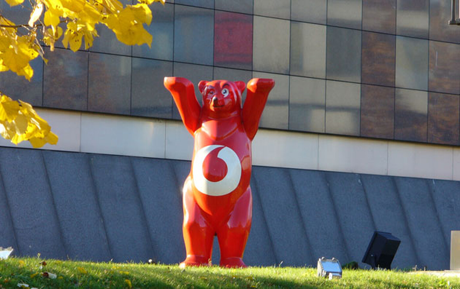 iPhone 4: Pay-as-you-go now available from Vodafone