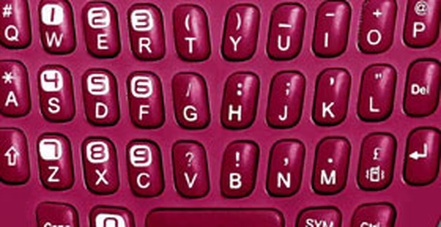 Virgin Media VM800 in pink: Budget BlackBerry wannabe