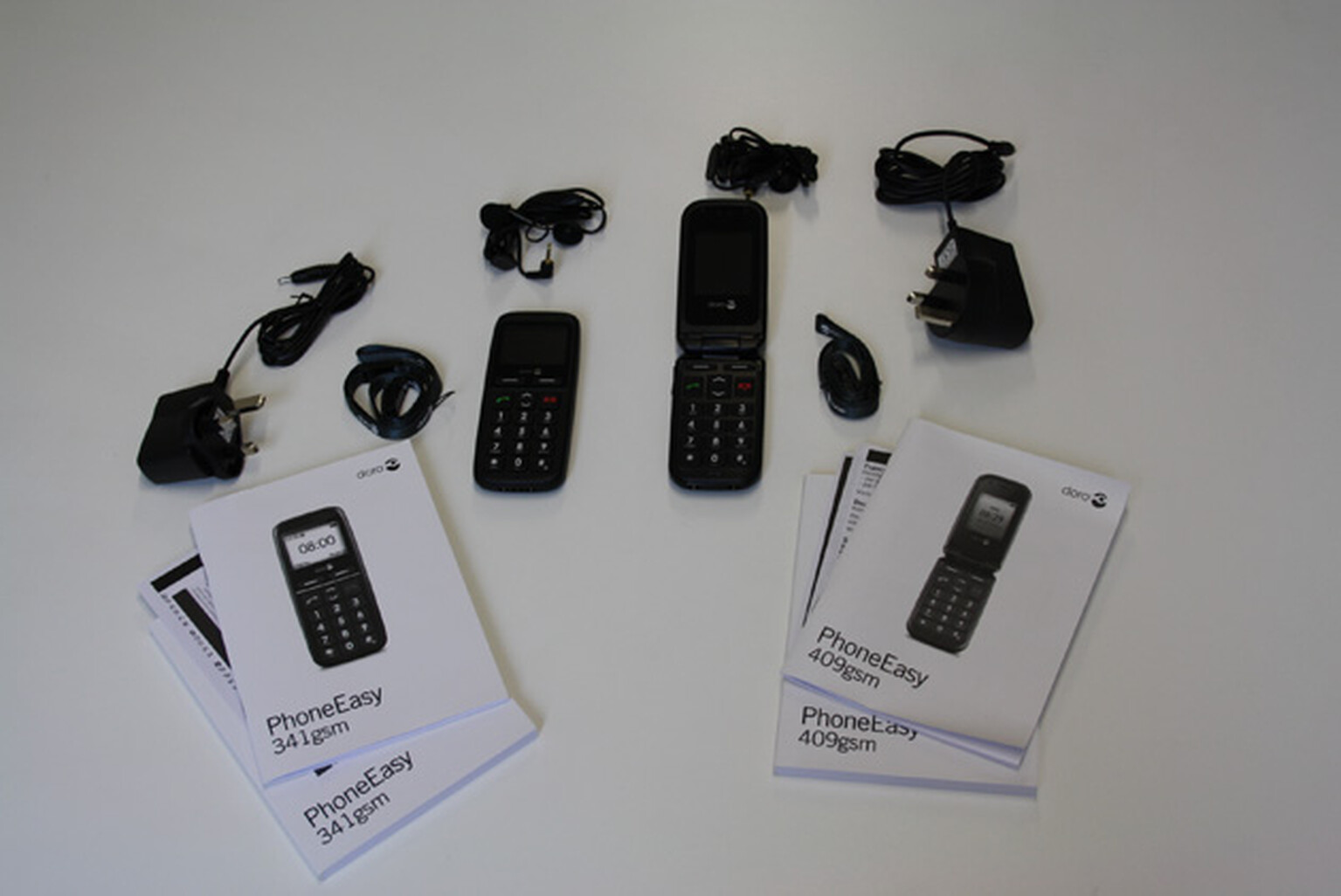 Doro PhoneEasy 341 and PhoneEasy 409: What's in the box?