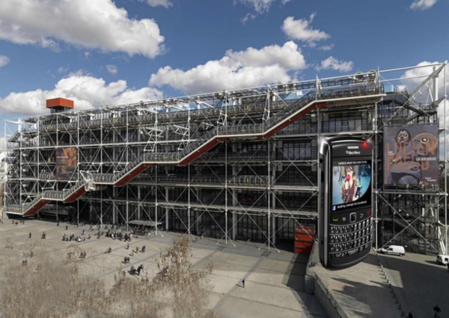Paris gets massive BlackBerry exhibit