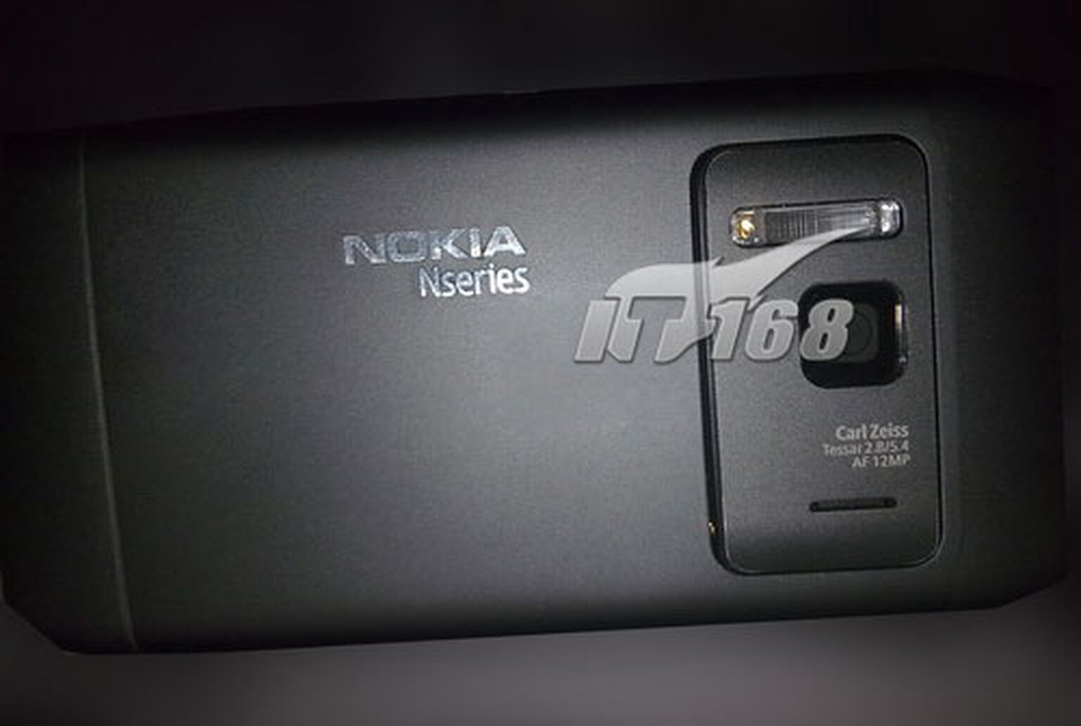 Nokia N8-00 leaks: Flagship Symbian^3 smartphone breaks cover