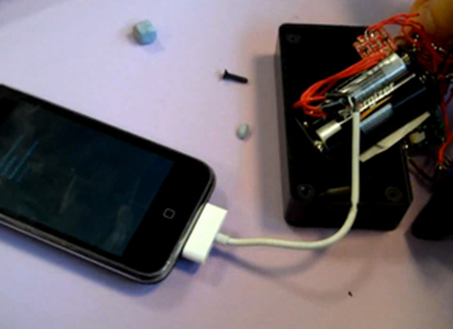 How to make your own iPhone RFID reader