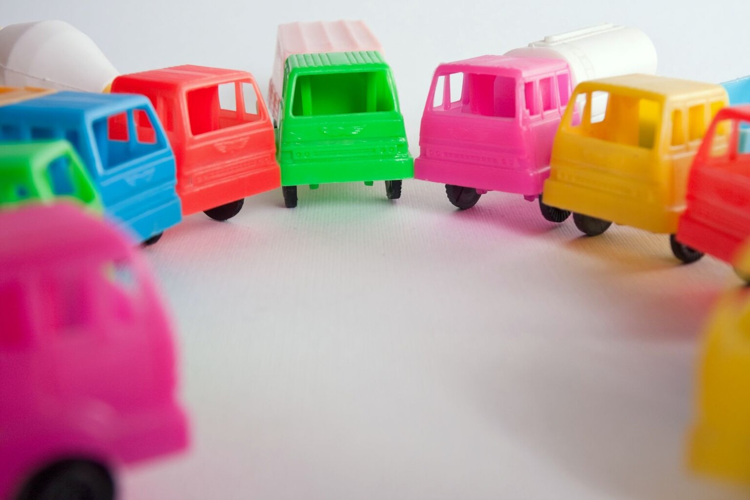Study reveals top car colour choice of men and women