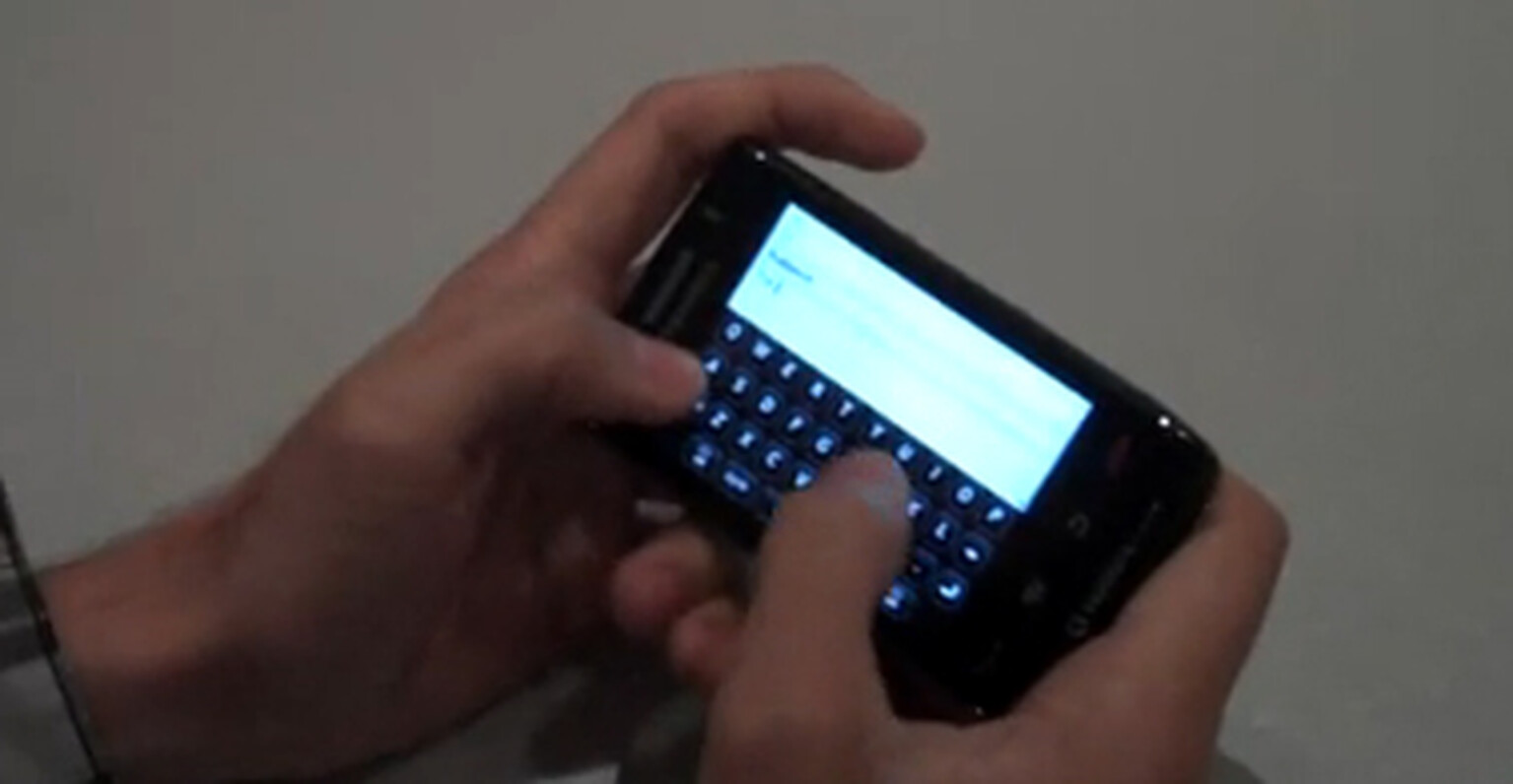 BlackBerry Storm 2 9520 hands-on