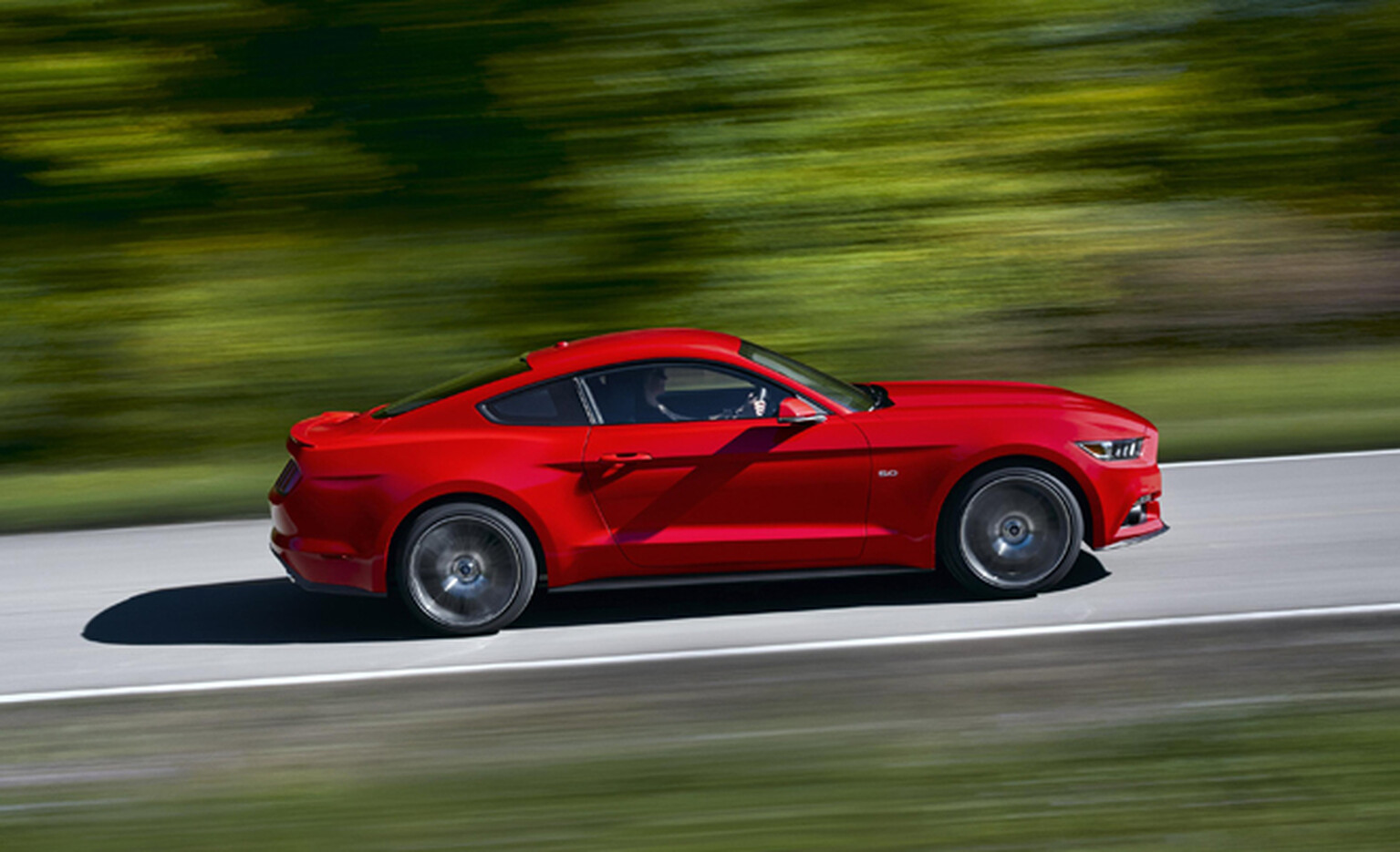 Ford Mustang pics and specs revealed