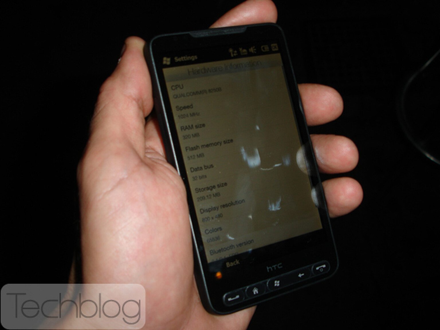 HTC Leo: Lion spotted in the wild