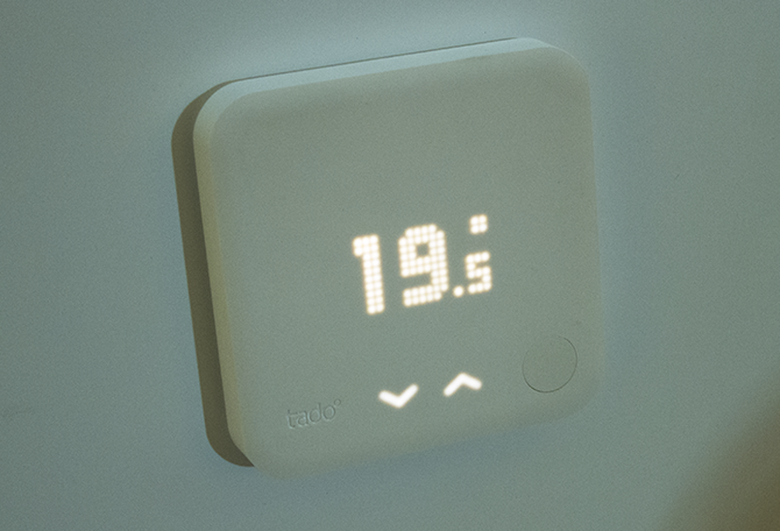 Tado’s second gen smart thermostat touts an LED touchscreen for non-smartphone folk