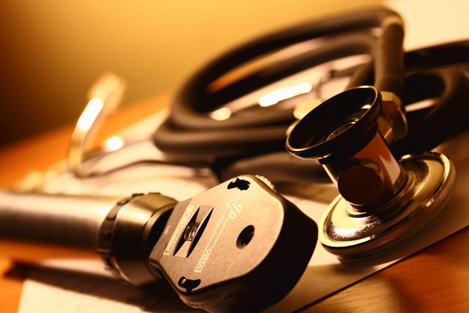 Google connects concerned symptom searchers with real life doctors