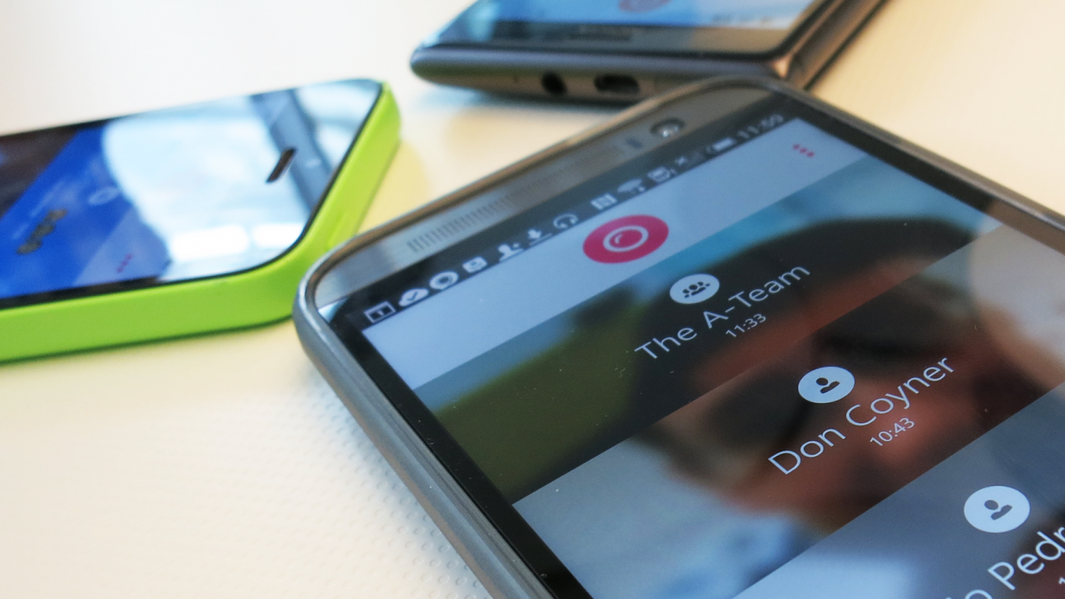 Skype hopes to tackle instant video messaging with Qik. We go hands-on