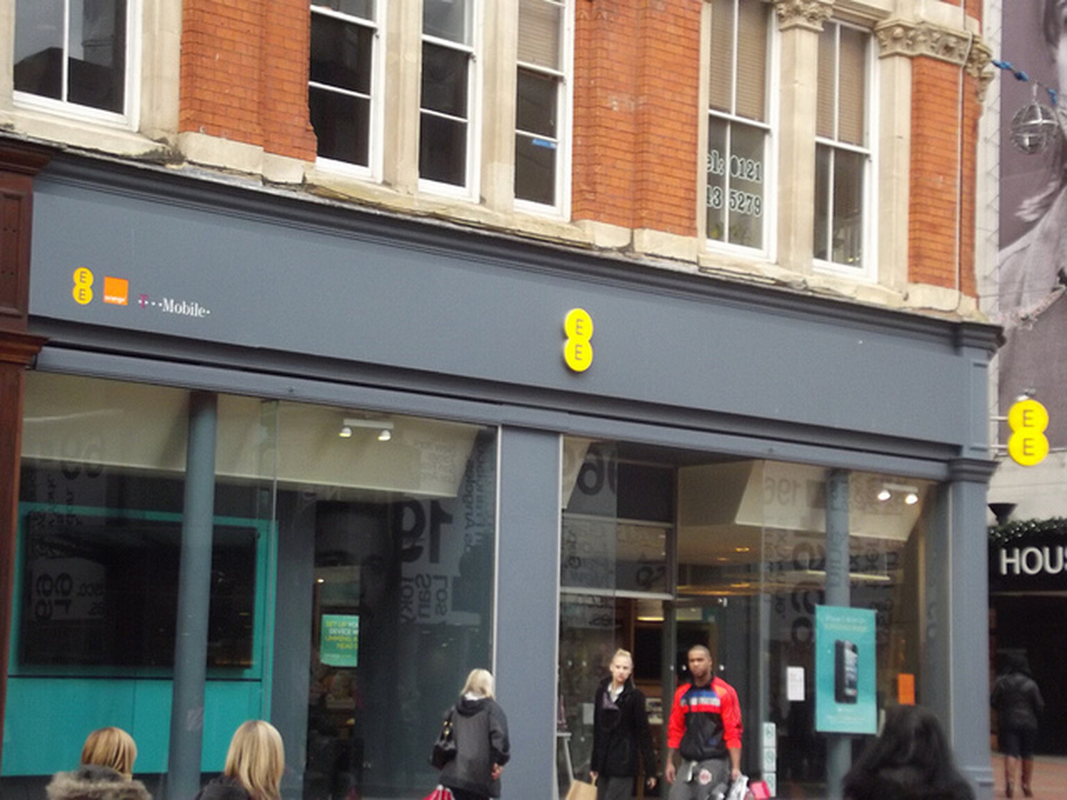 EE financial results show the company as the biggest 4G network in the world
