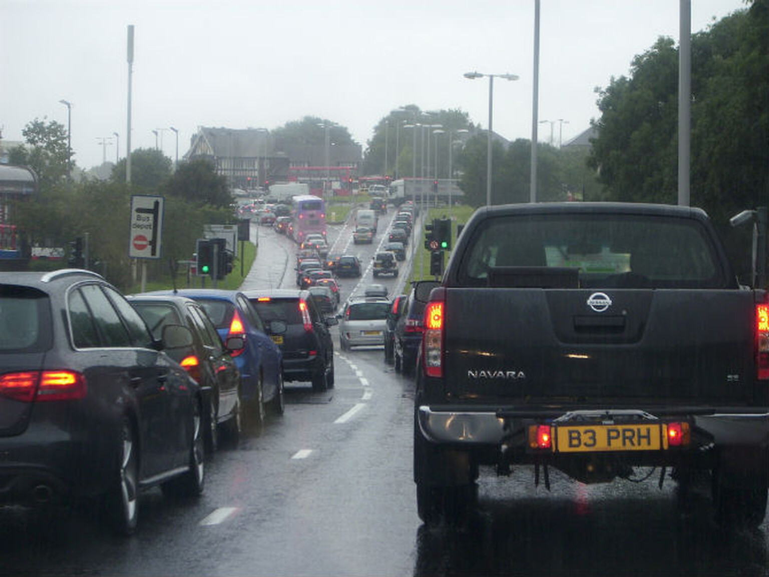 Sitting in traffic costs families £146 per year