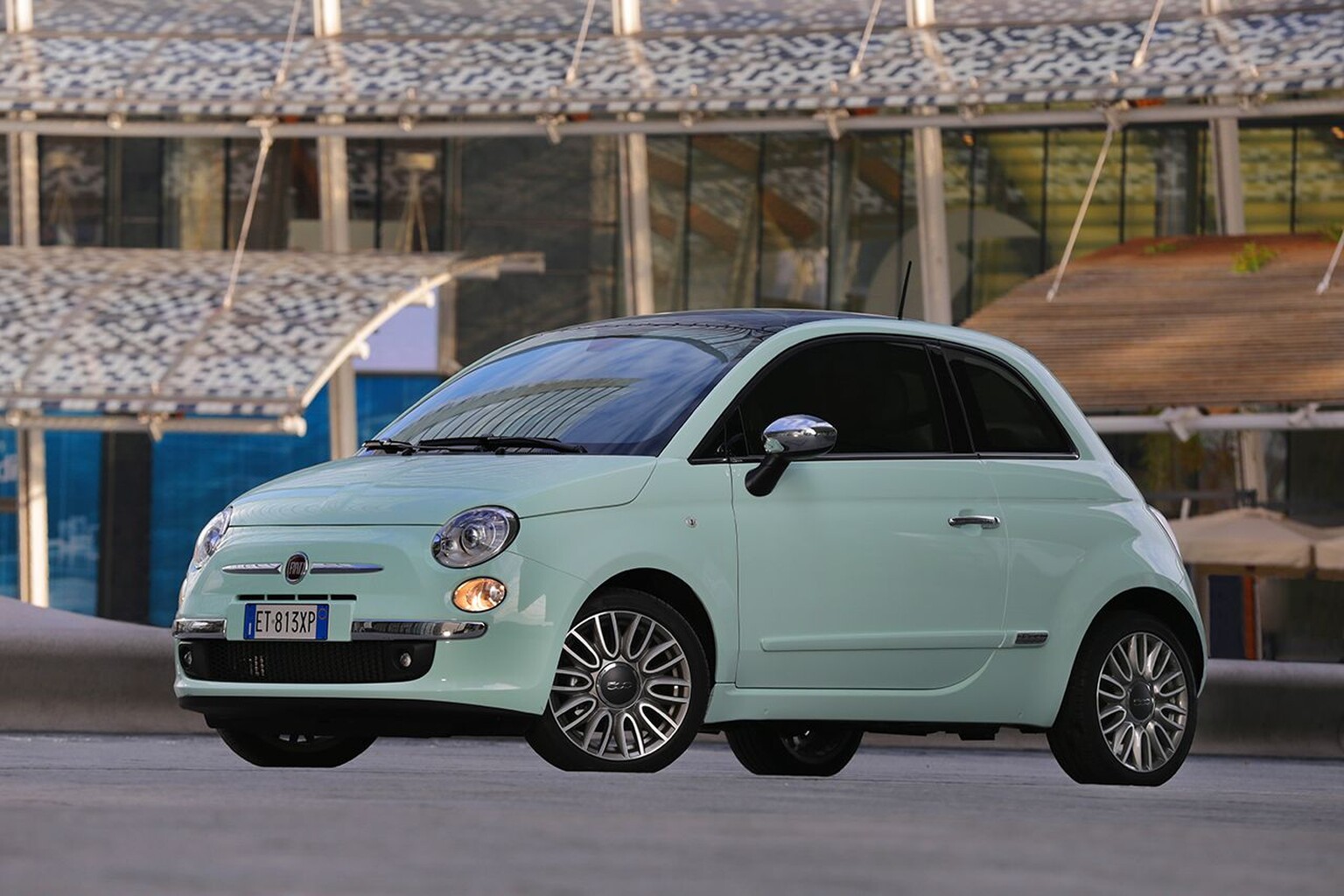 Fiat 500s struggling to get up hills, buyers threaten to cancel orders