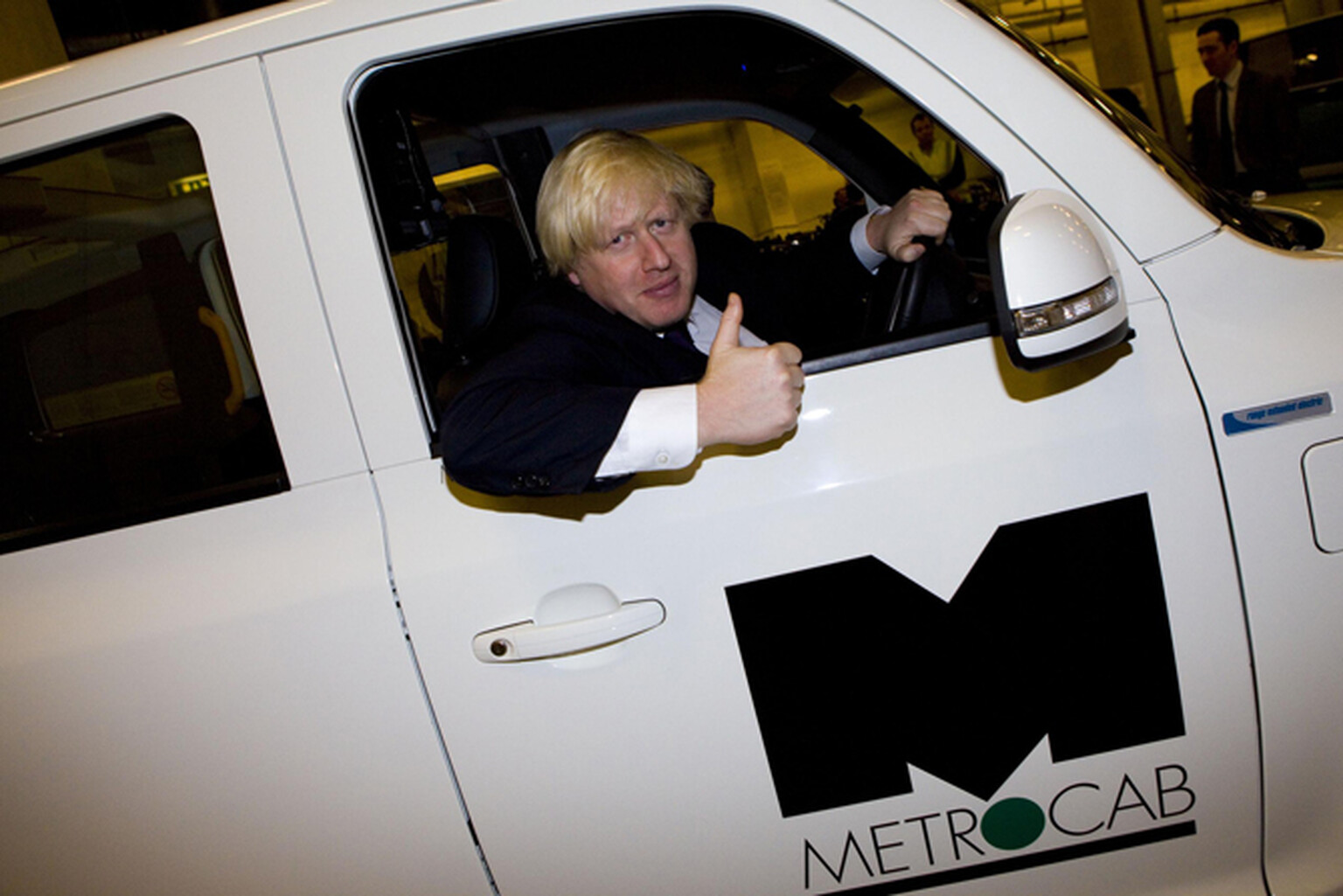 London to get electric black cabs in 2014