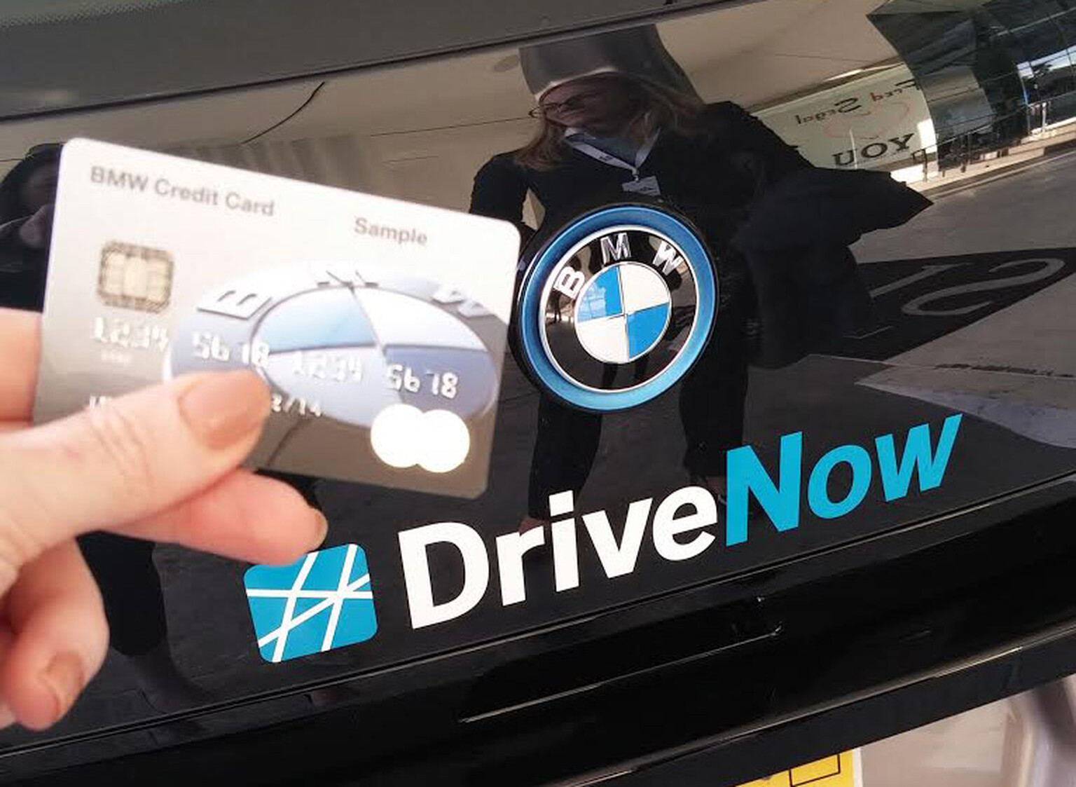 BMW contactless credit card lets you unlock car doors