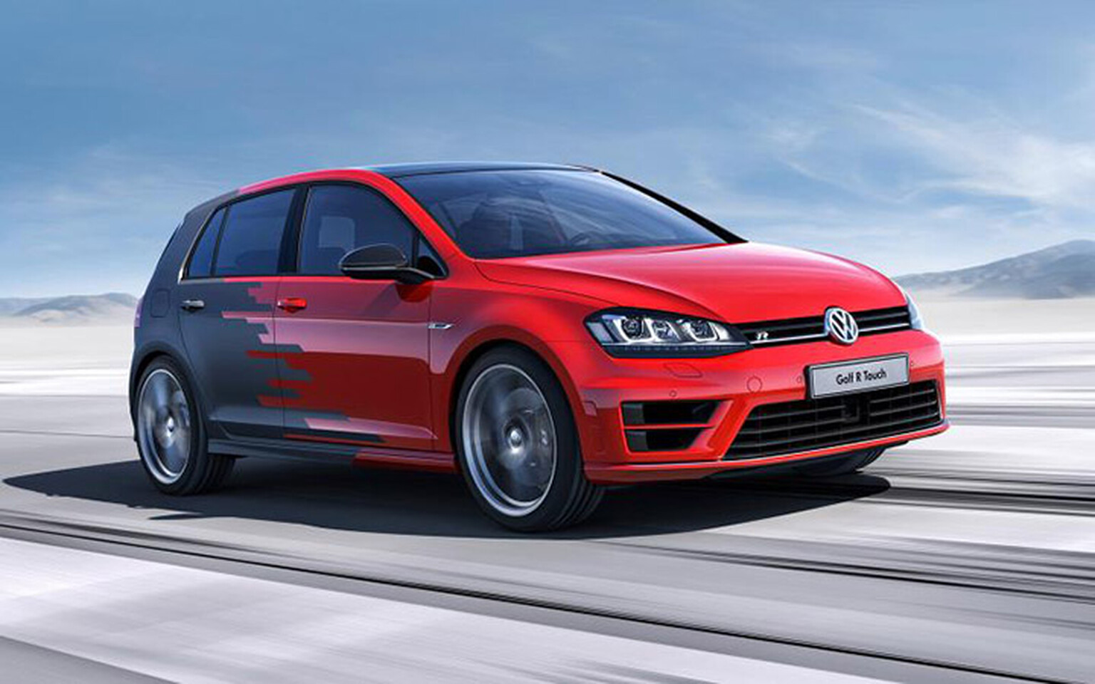 VW Golf R Touch has touchscreens aplenty