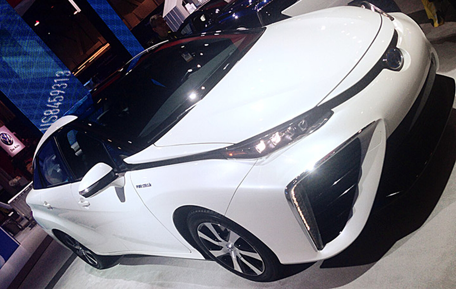 Toyota shares hydrogen car patents with the world