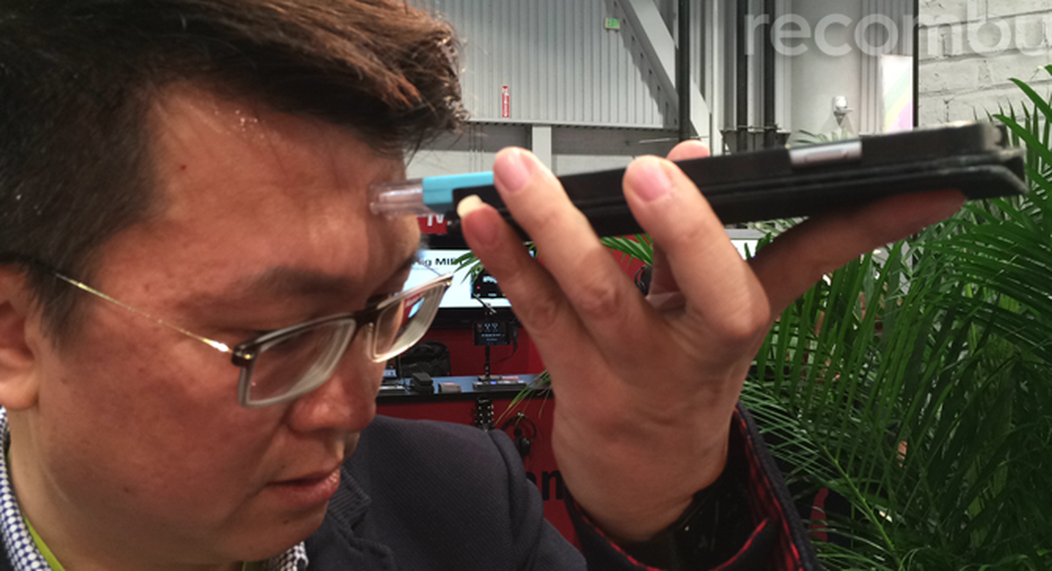 Hands on with iThermo’s bonkers personal health thermometer at CES 2015