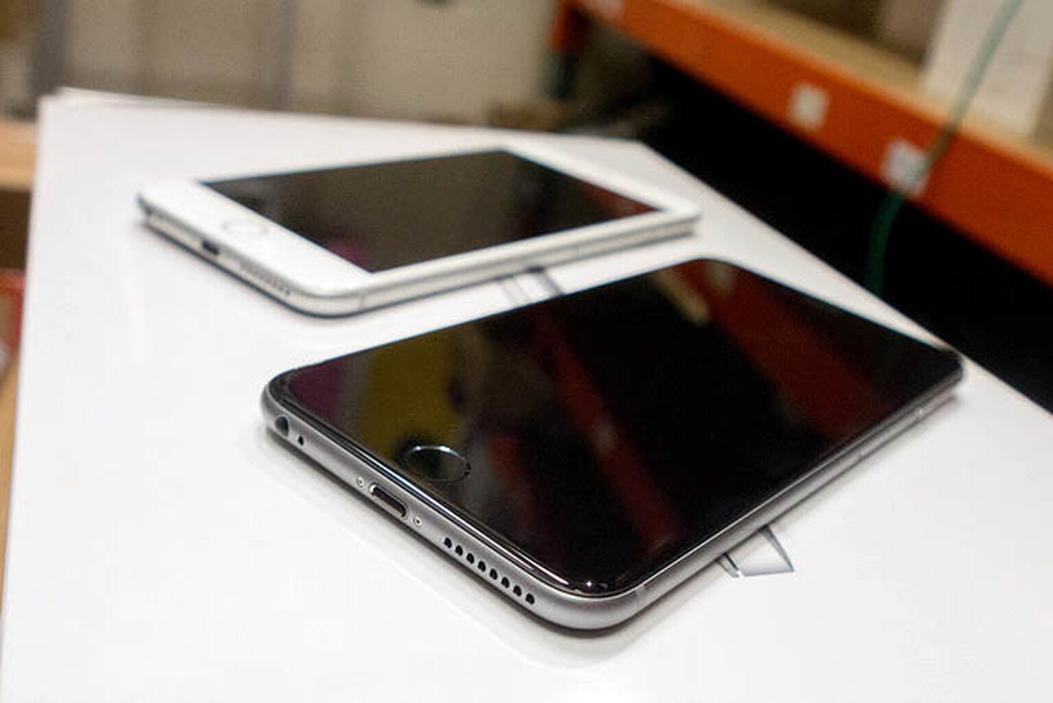 iPhone 6S leaks reveal dual-lens camera and Force Touch display