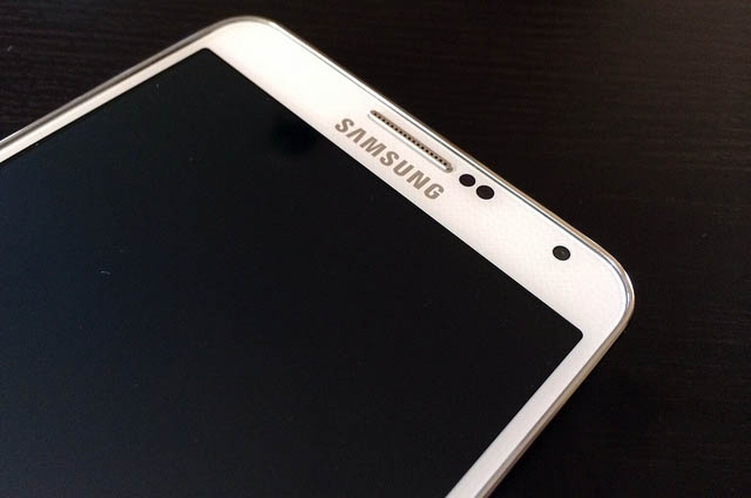 Why won't the Samsung Galaxy S6 and S6 Edge be waterproof?