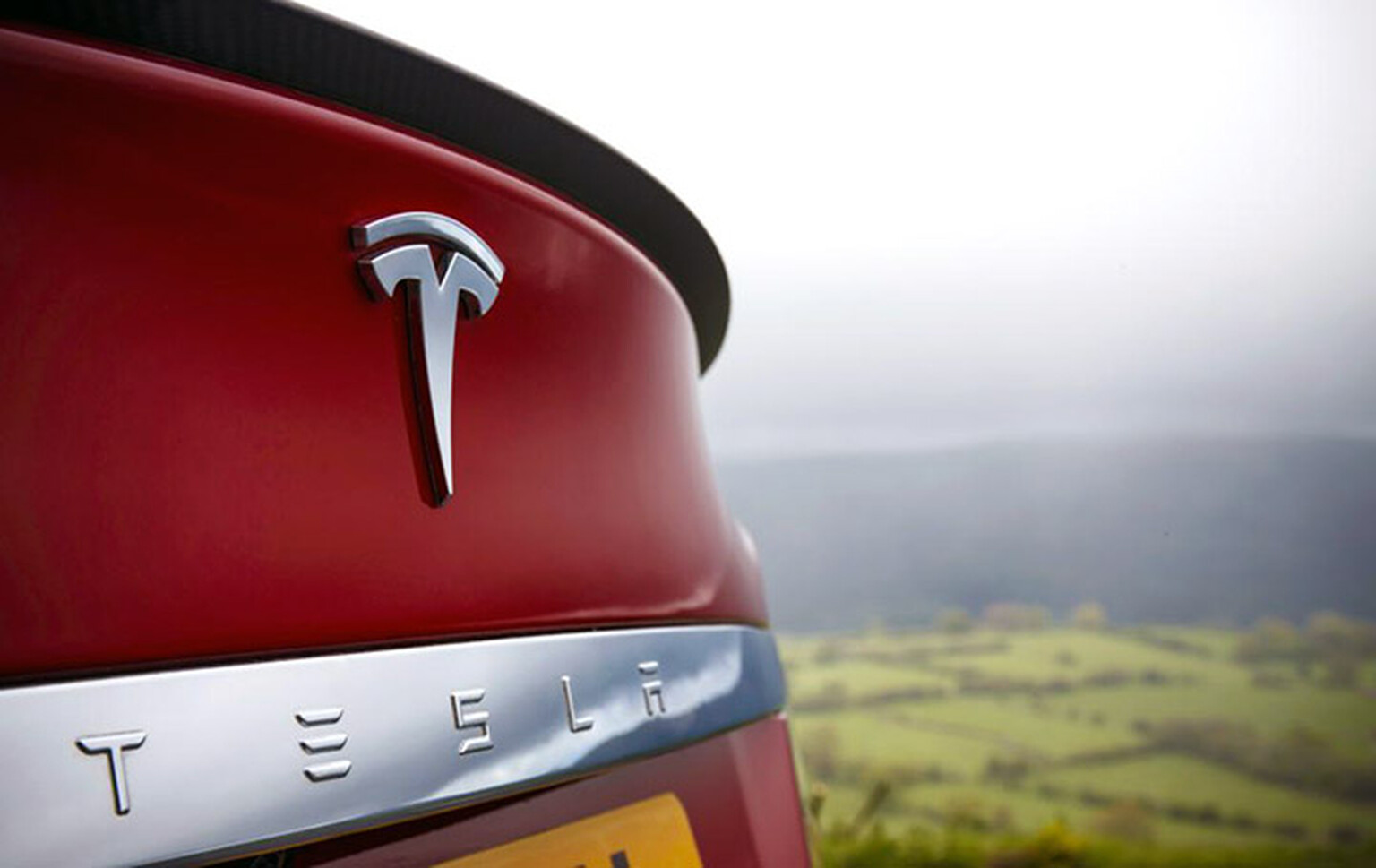 Tesla improves Model S acceleration with software update
