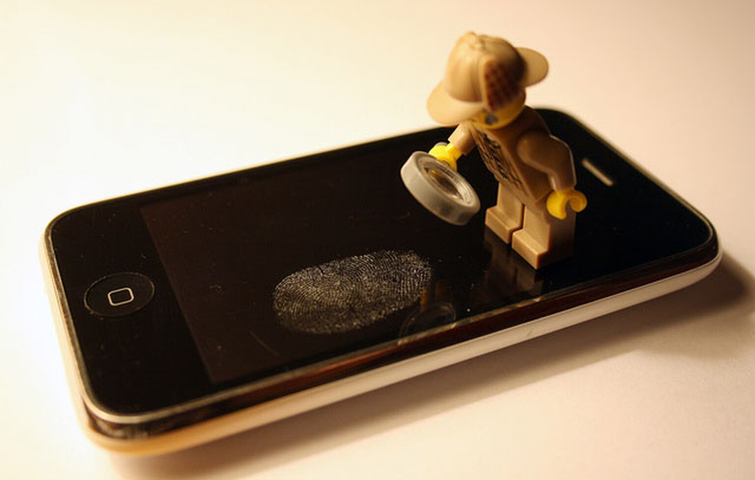 Smartphone theft plummets in London, thanks to anti-theft measures