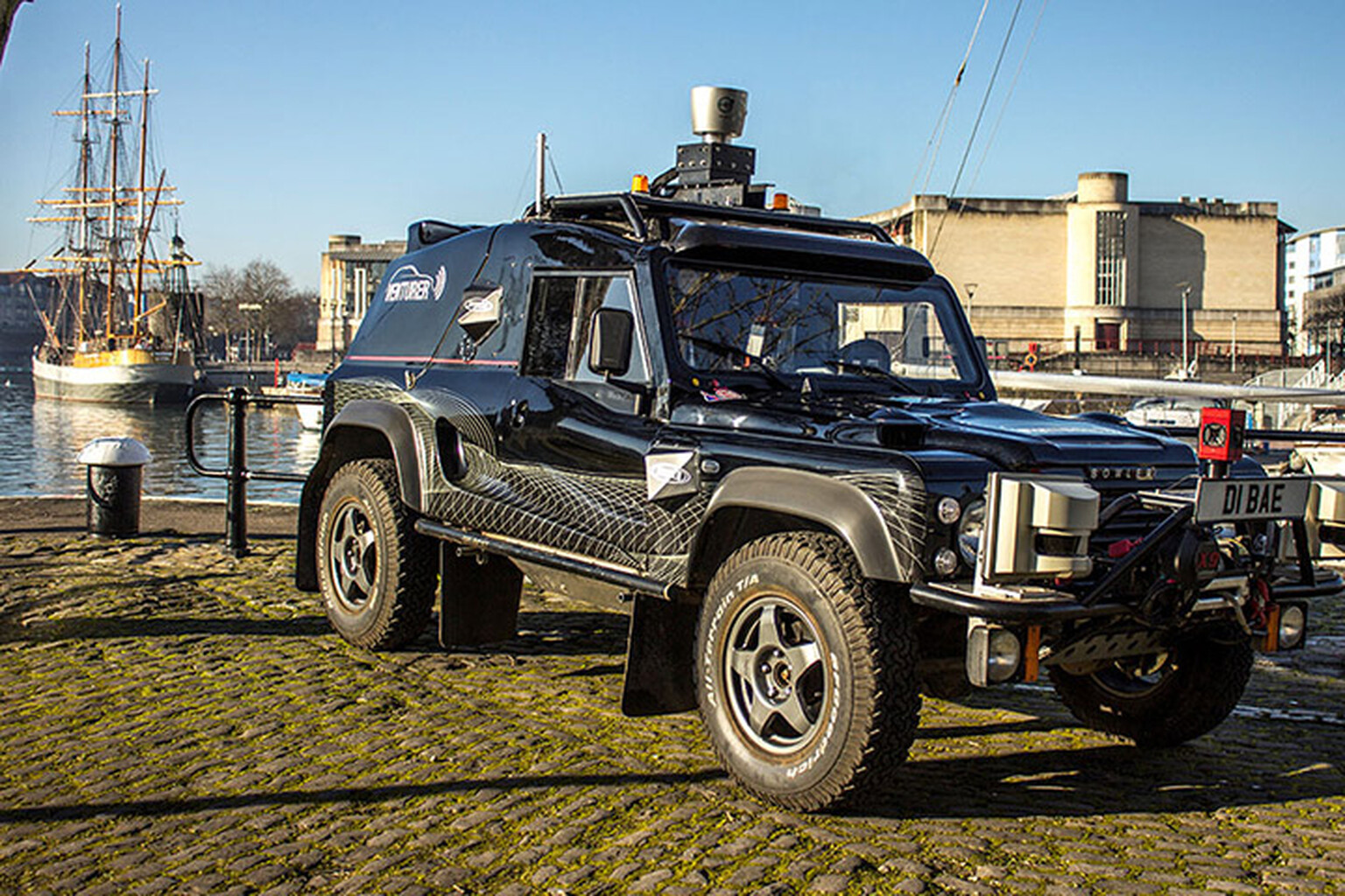 UK government gives driverless car testing the go-ahead