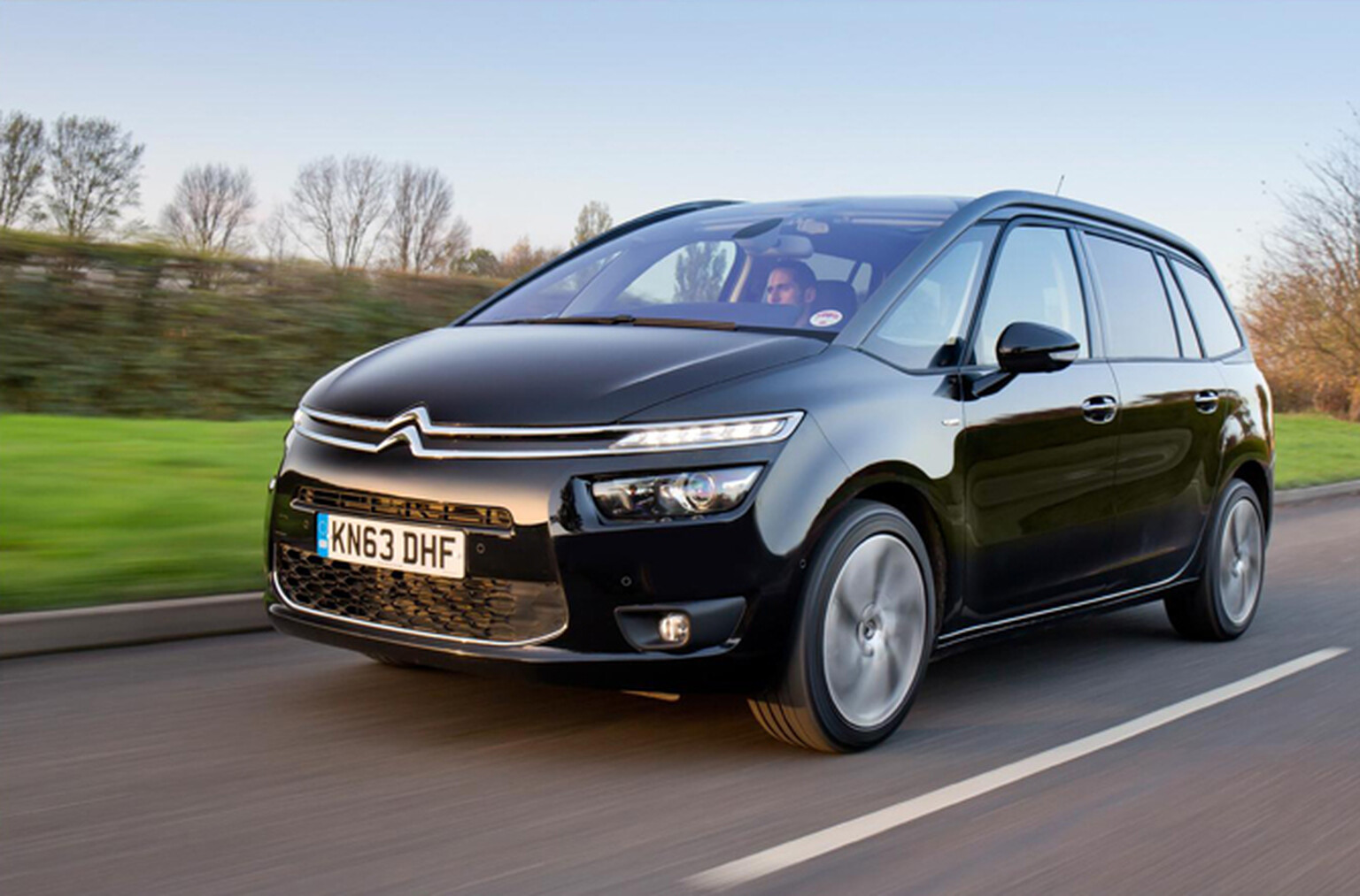 Citroën Grand C4 Picasso images, pricing and specs