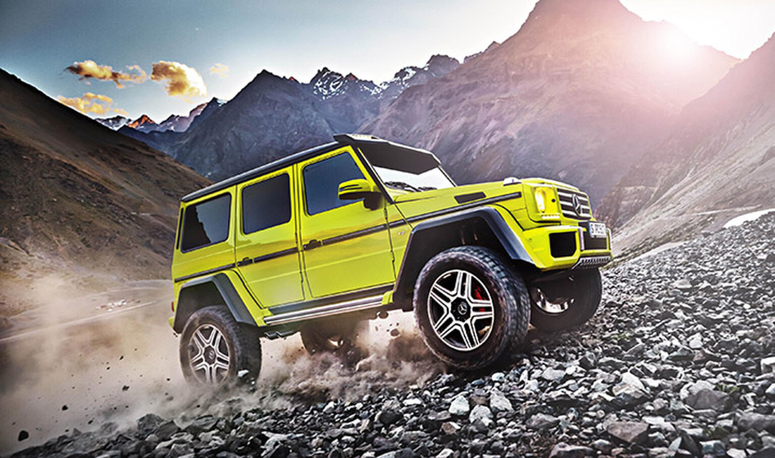 Mercedes G 500 4x4² is a mean, lime green off-roading machine