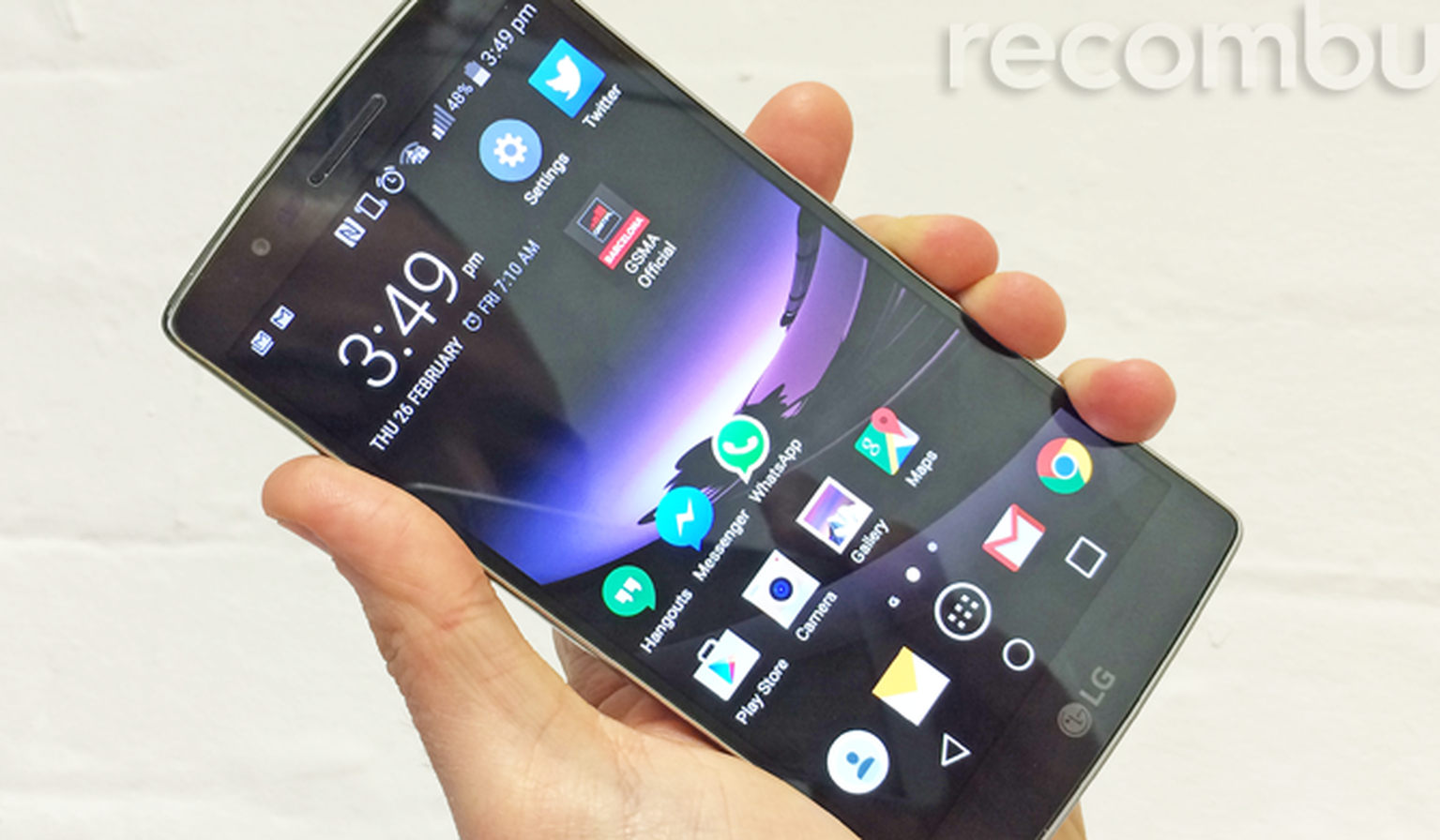Free LG G Watch R for Voda customers pre-ordering the G Flex 2
