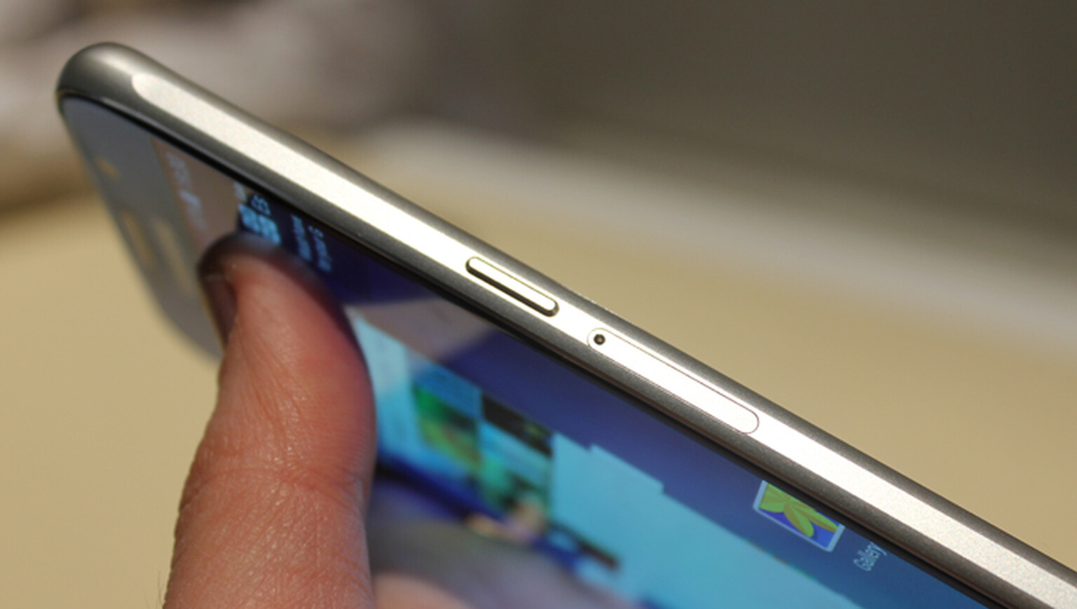 EE is bringing WiFi Calling to the Samsung Galaxy S6. What the hell is it?