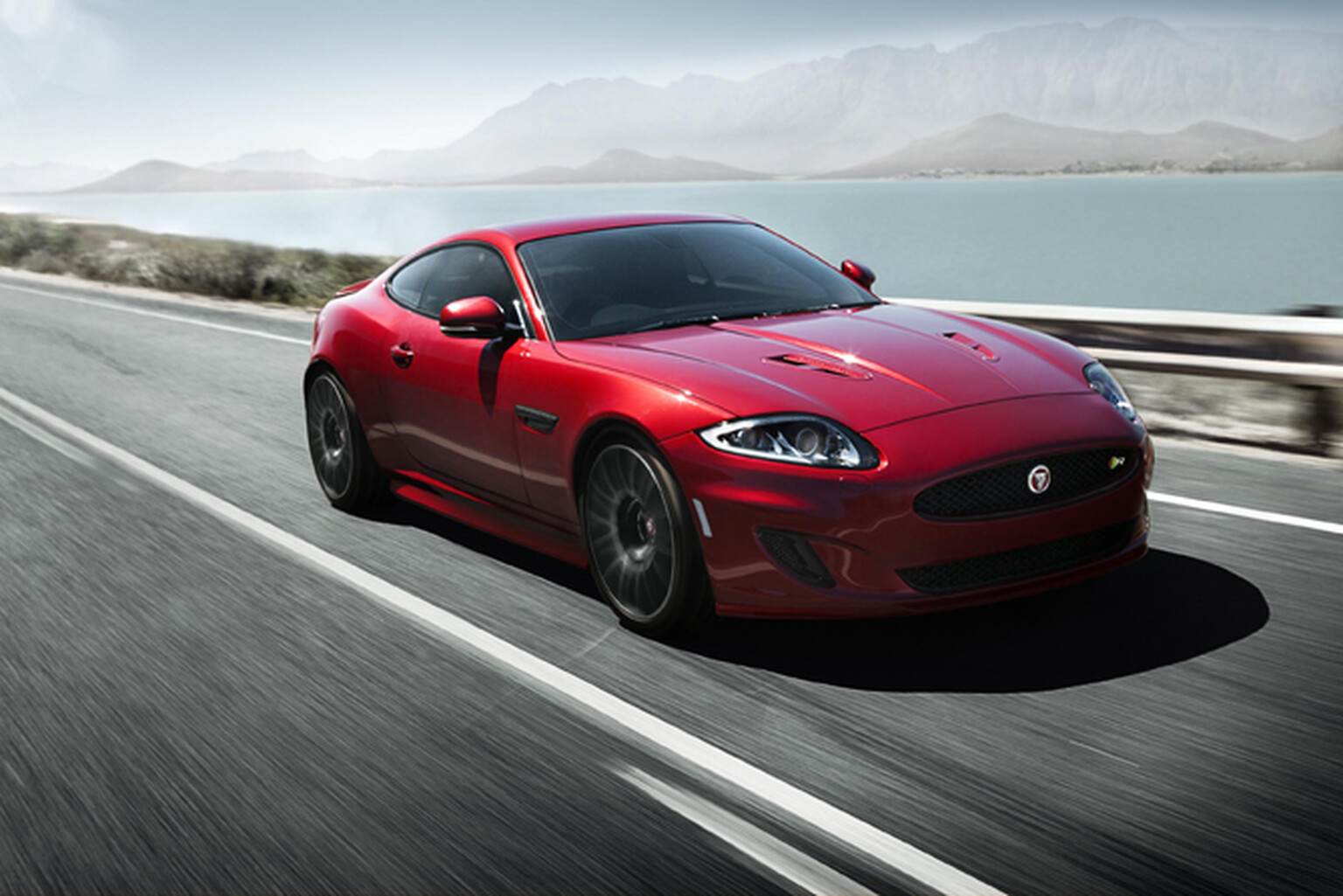 Jaguar unveils XK Signature and Dynamic R models for the discerning hooligan