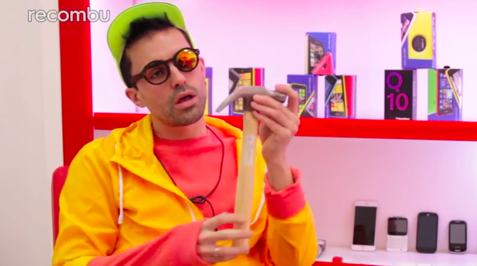 Artfully smashed phones is the latest hipster craze