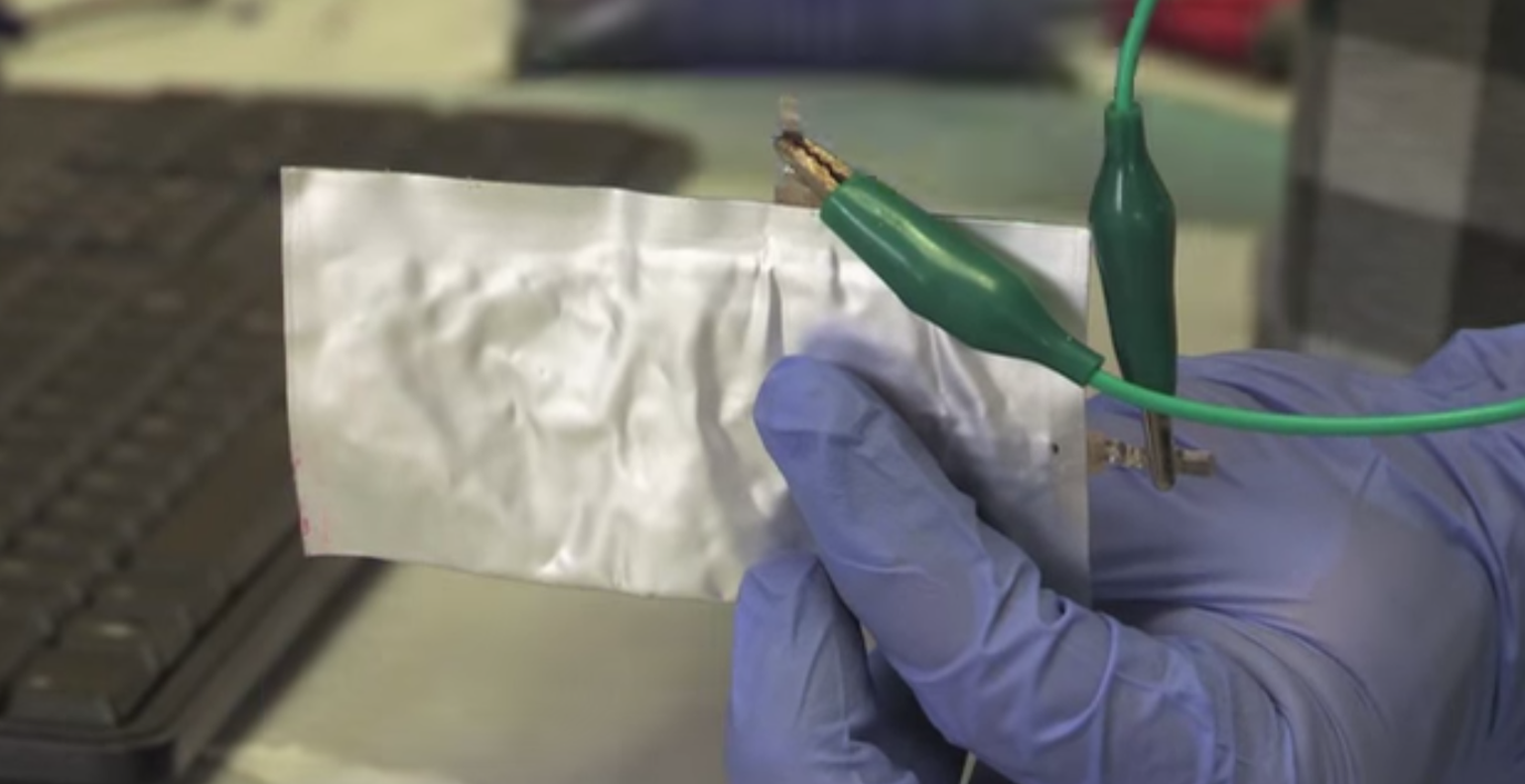 New long-lasting, flexible smartphone battery can be charged in one minute