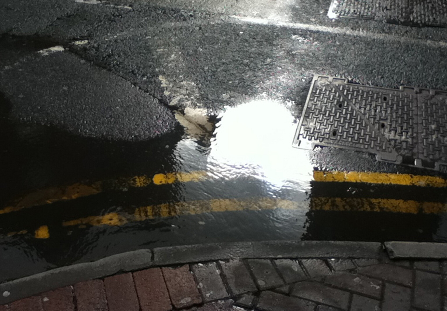 Driver in trouble after splashing school children