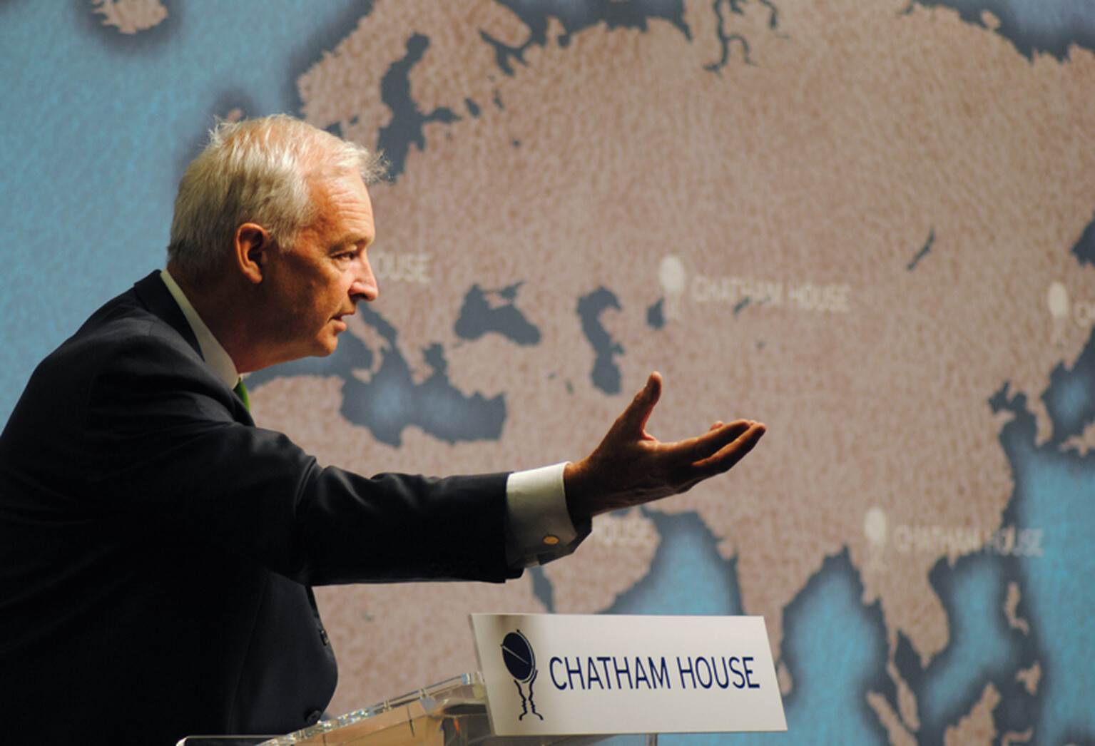 Jon Snow reaches out to Britain’s youth with YouTube election coverage