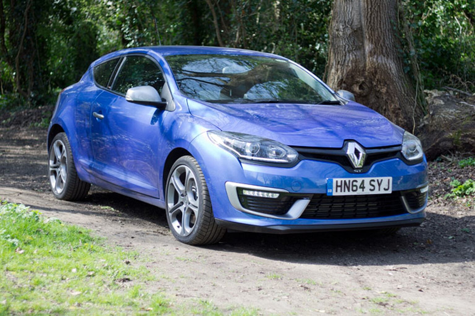 Renault Megane GT 220 video review: Rapid, not tepid