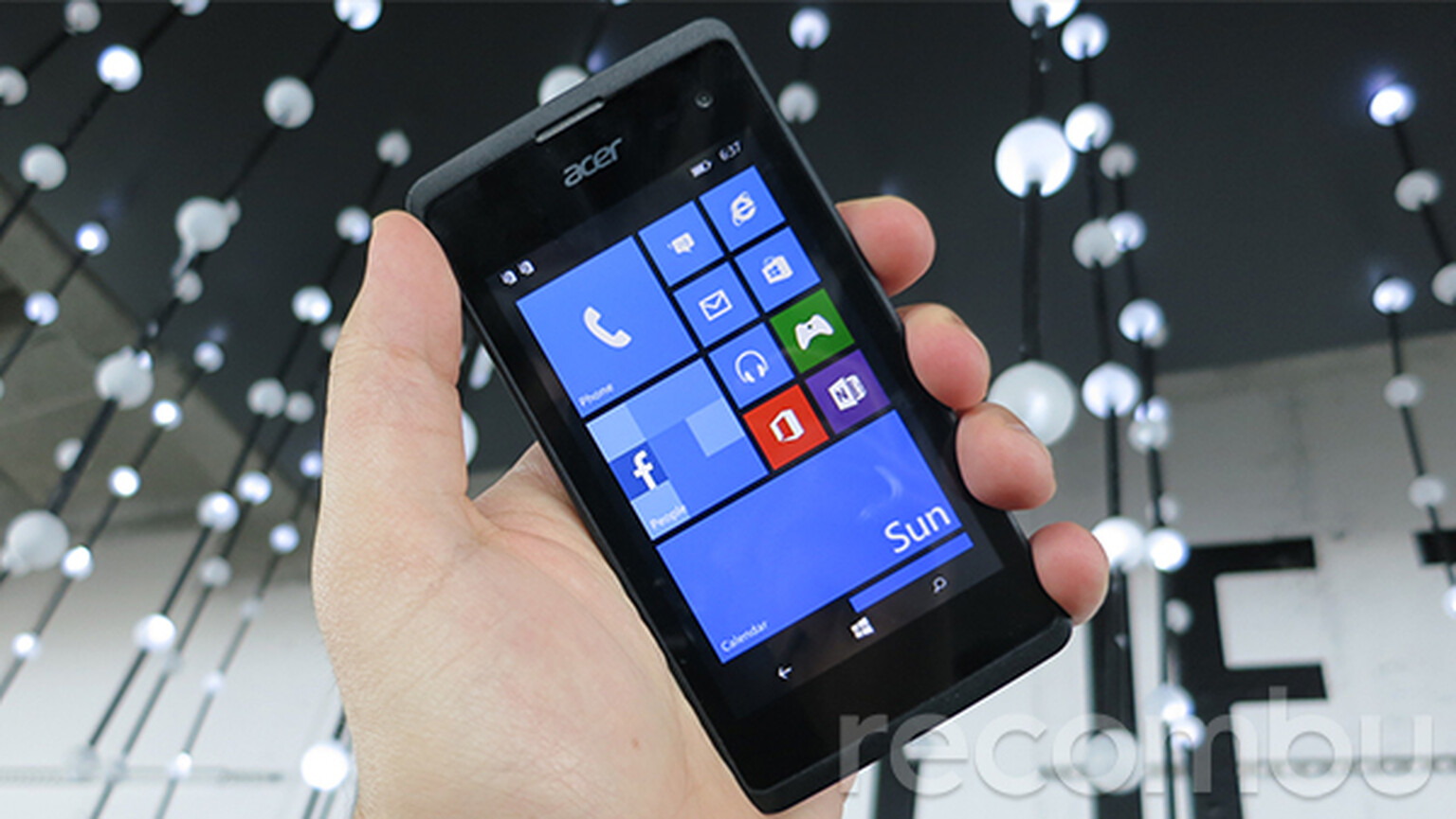Acer's Liquid M220 will be amongst the first to the Windows 10 party