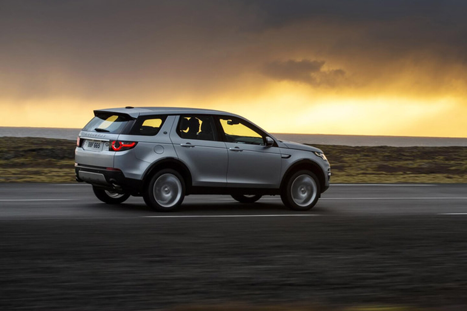 Land Rover Discovery Sport Ingenium engine promises improved efficiency