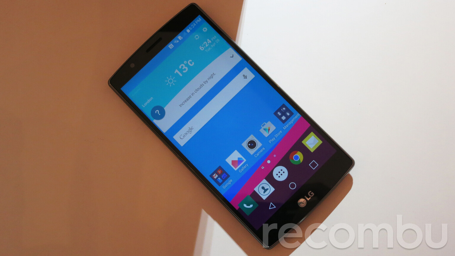 LG G4 priced from £500 by UK retailers