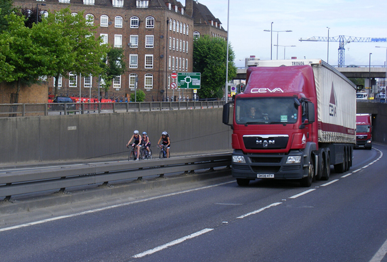 London Lorry ban to boost cyclist safety